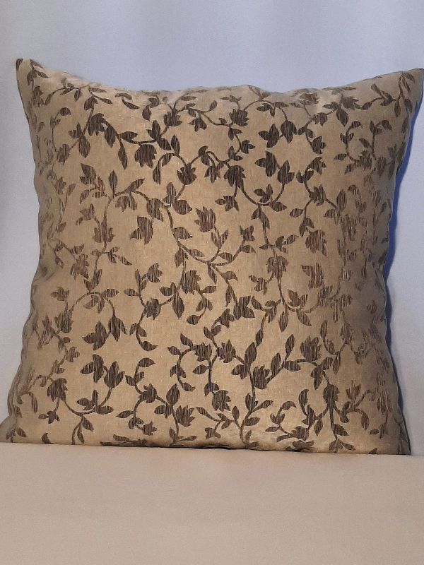 Indamintás barna díszpárna