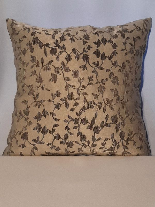 Indamintás barna díszpárna