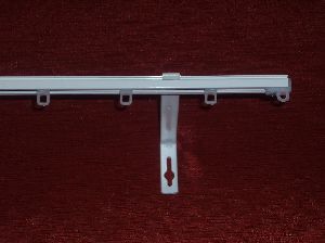 Lapos profil 1 soros, 20cm sarokvassal (oldalfali) 190cm felett