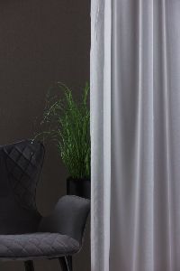 Liliána Félorganza fehér függöny